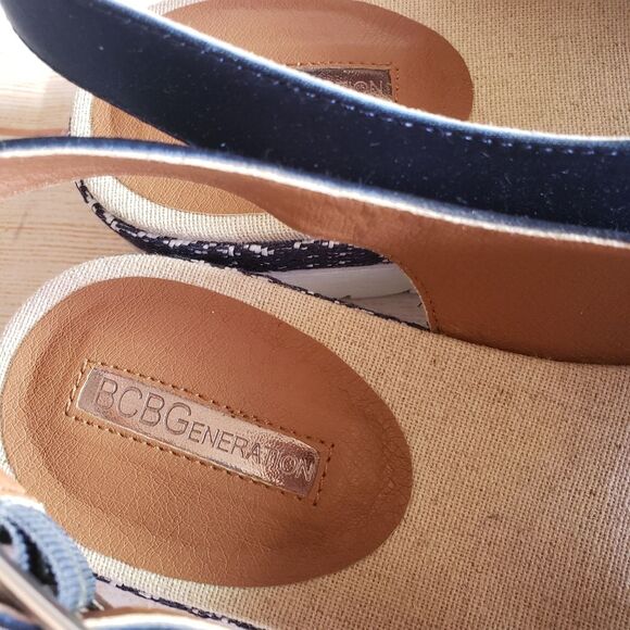 BCBGENERATION Xavier Satin Platform Cross Slingback Sandals Navy Size 8/38 - Picture 11 of 16
